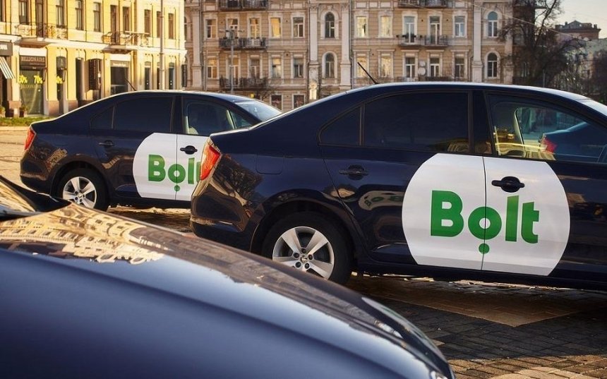 Bolt запустил тариф с детскими автокреслами в машине
