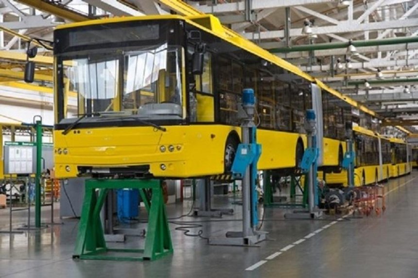 Автономный ход и кондиционеры: в Луцке строят новые троллейбусы для Киева
