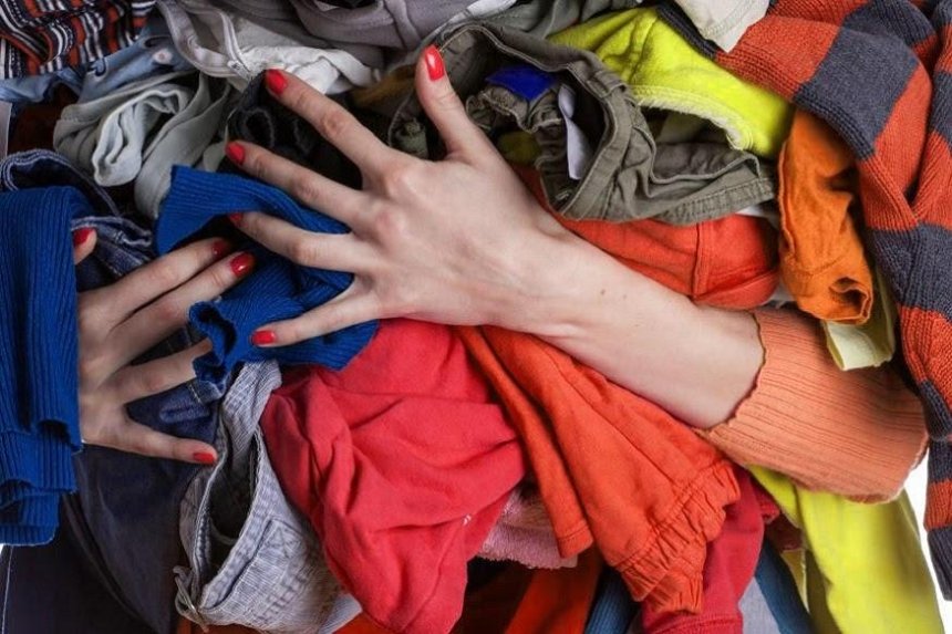 «Україна без сміття» начала принимать одежду на переработку