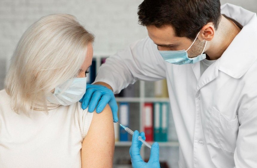 В Польше будут бесплатно вакцинировать граждан Украины без страховки