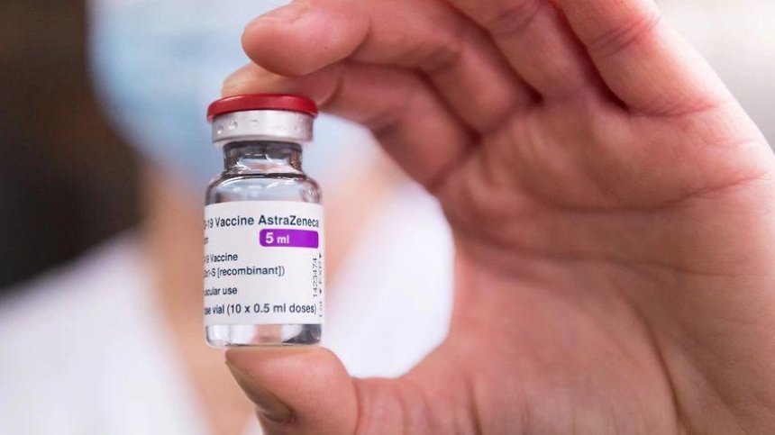 ВОЗ одобрила вакцину AstraZeneca для экстренного использования