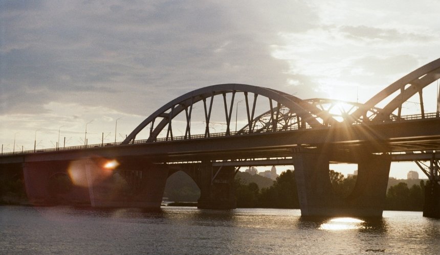 В Киеве достраивают Дарницкий мост: что уже сделали