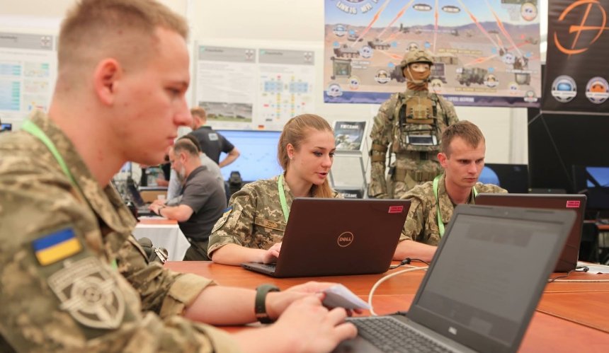 Украинцы могут вступить в кибервойска: как это сделать