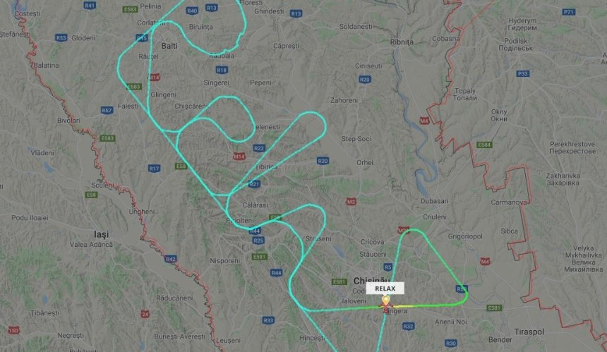Самолет молдавской авиакомпании оставил «послание» на границе с Украиной