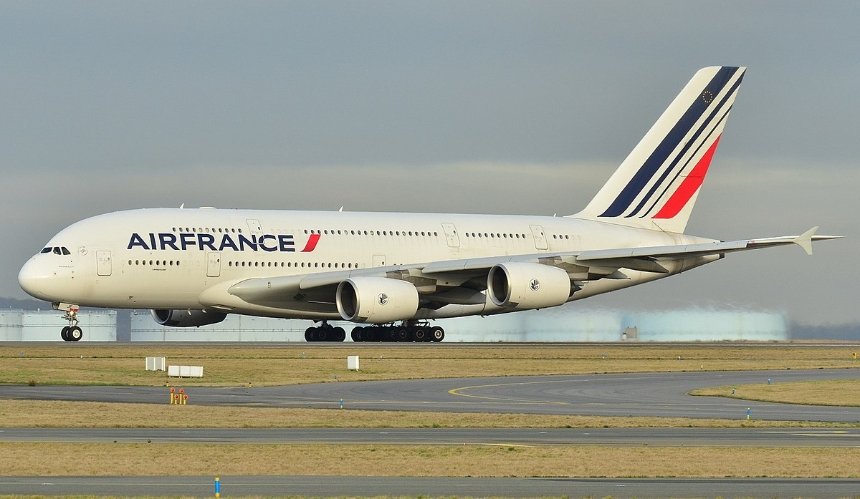 Air France отменила рейсы из Киева в Париж и обратно: подробности
