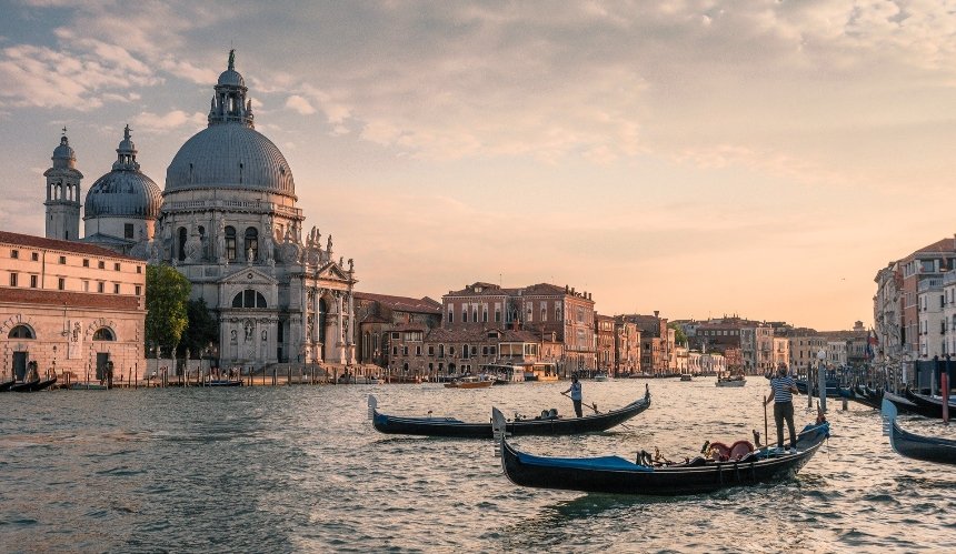 Италия откроет границы для иностранных туристов: дата и условия