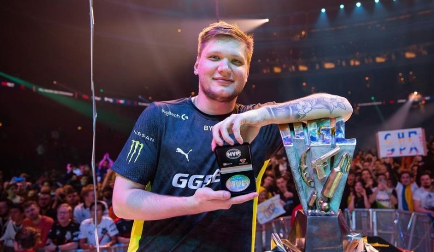 Український кіберспортсмен s1mple перерахував 1 млн грн українській армії