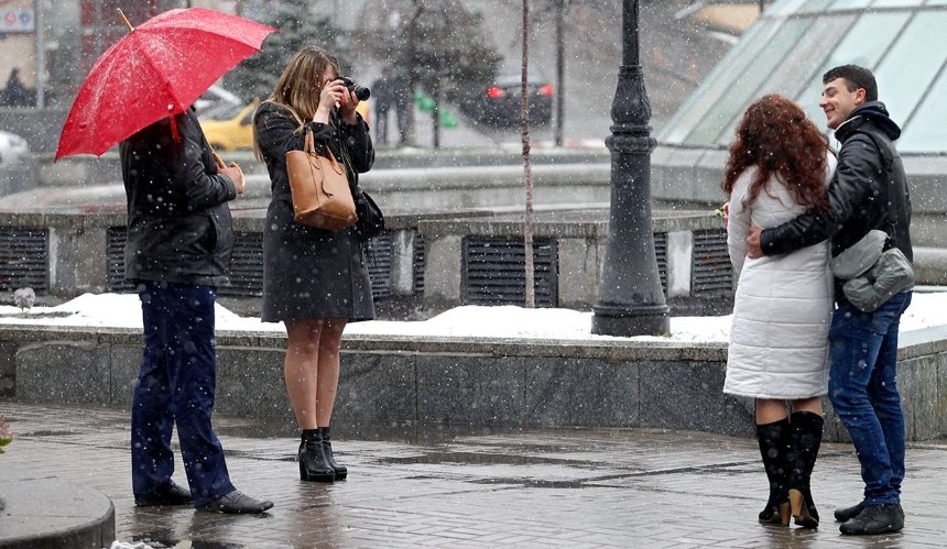 Хмарно і сніг з дощем: погода в Києві на 2 лютого