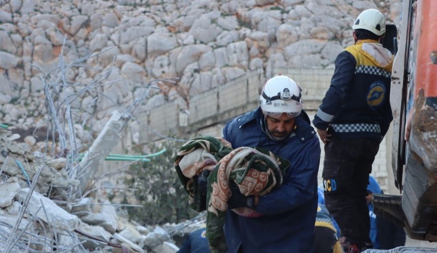 Кількість загиблих внаслідок землетрусу в Туреччині та Сирії зросла