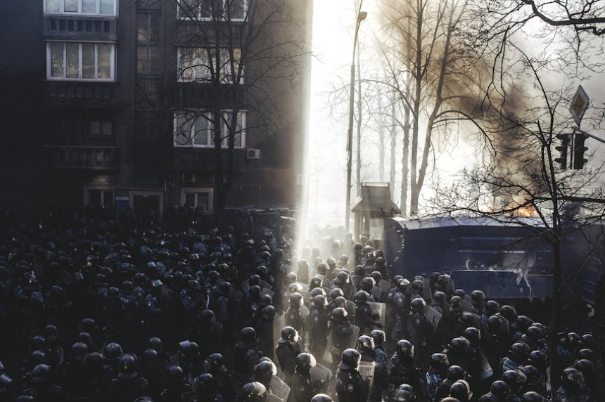 Штурм Майдану, фото: Максим Дондюк