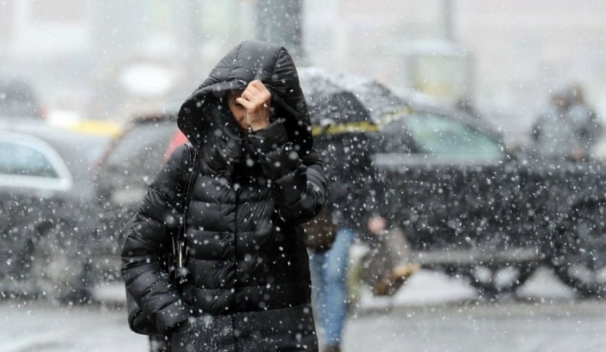 Дощ зі снігом та хмарність: погода у Києві й області на 20 лютого