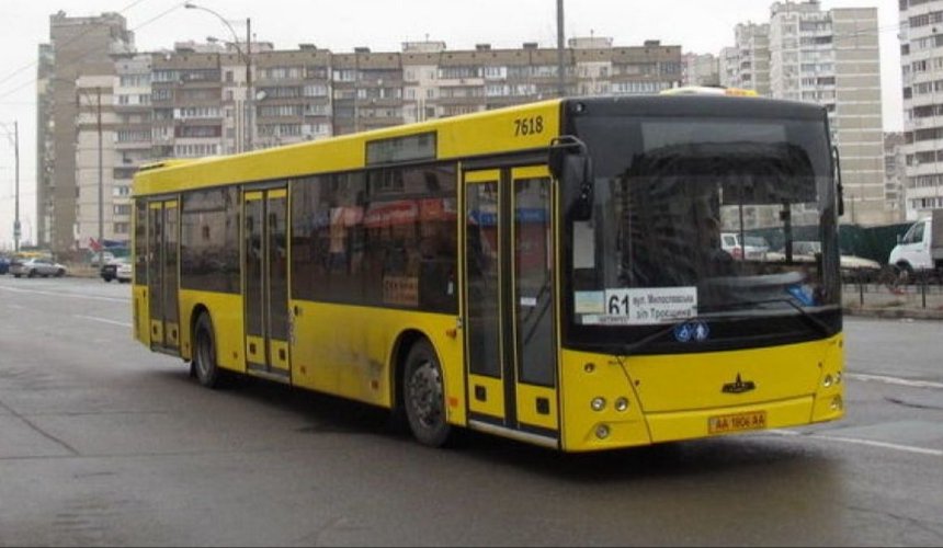 Низка автобусів і тролейбусів змінить свої маршрути 17 та 18 лютого: нові схеми руху