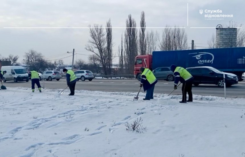 У Київській області тривають роботи з утримання доріг