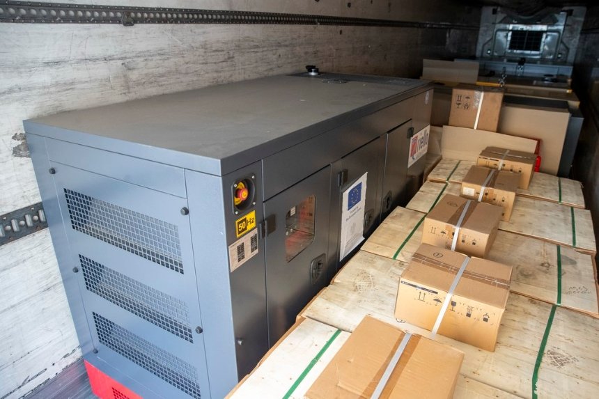 Варшава передала Києву чергову партію генераторів