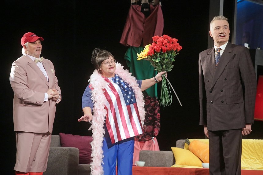 Пекельні матусі: театральна афіша лютий 2026