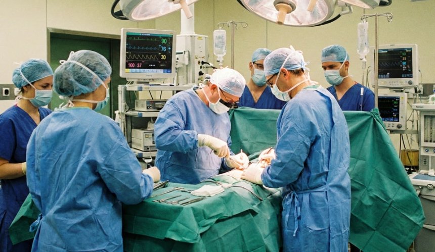 Автономна медицина: скільки медзакладів Києва мають генератори