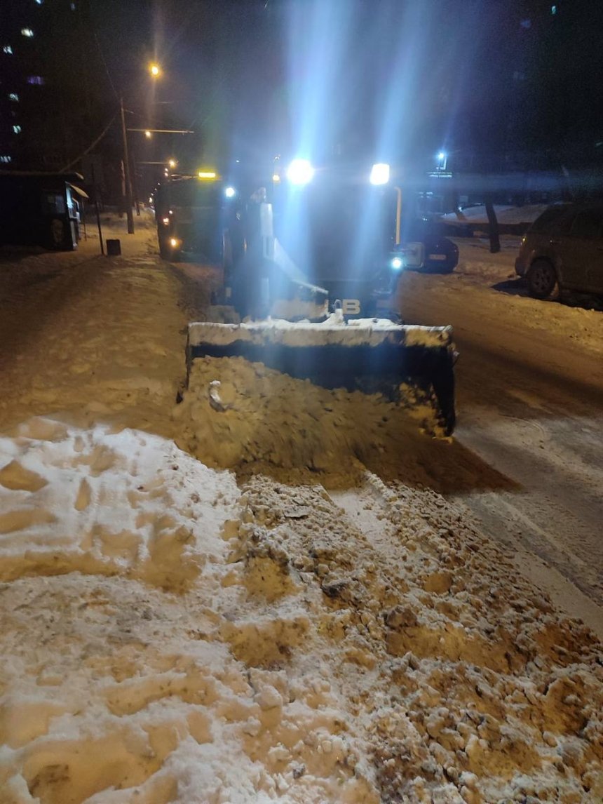 Боротьба зі снігом у Києві