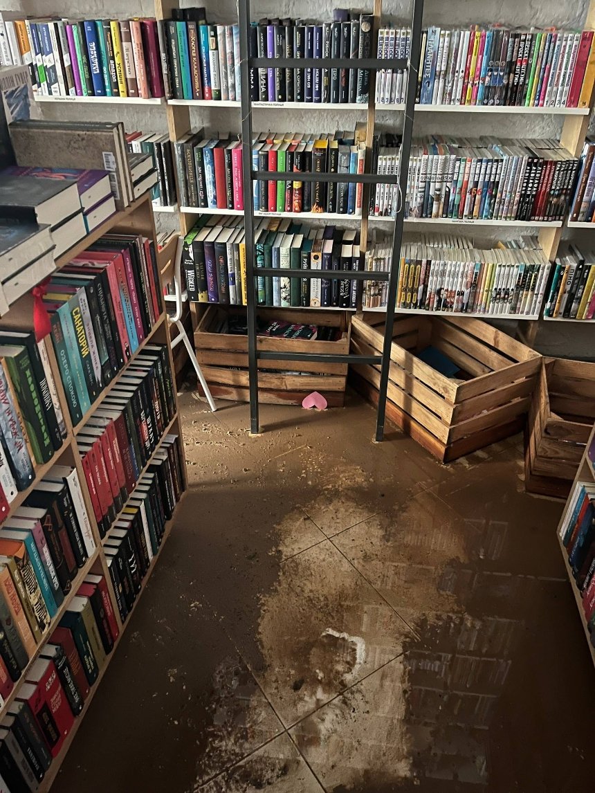 Книгарня "Моя книжкова полиця" у Києві опинилася на межі закриття
