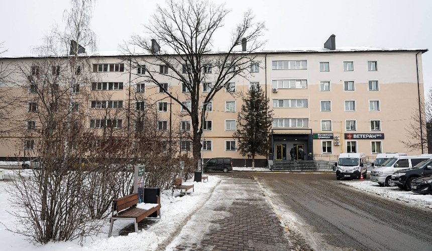 У Бучі повністю відновили зруйновану багатоповерхівку: фото