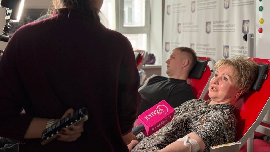 У Києві проходить акція донорства крові до річниці повномасштабної війни