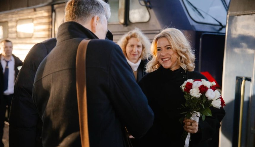 До Києва залізницею прибули 26 міжнародних делегацій до роковин вторгнення: фото