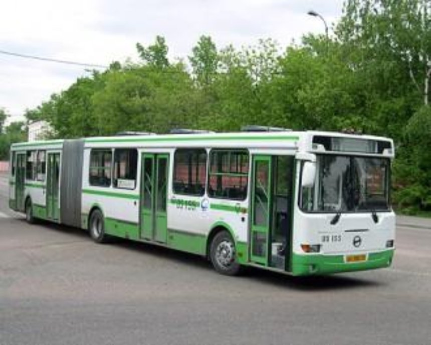 Киевляне просят пустить новые автобусы на Троещину и Борщаговку