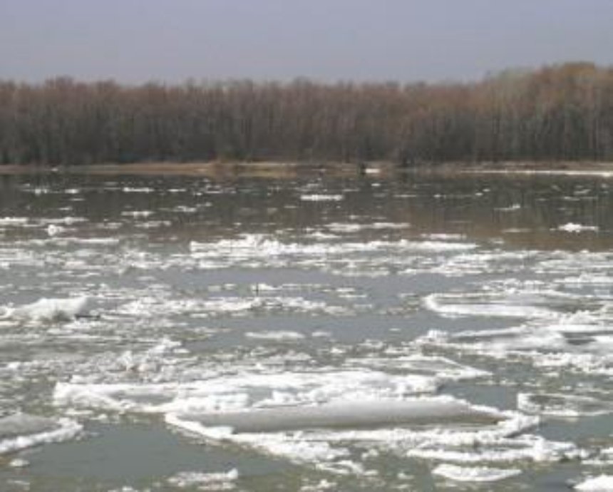 Вода в устье Десны не поднимется до критического уровня