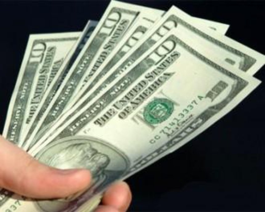 Нацбанк существенно повысил курс доллара - 9,60 грн за 1 доллар