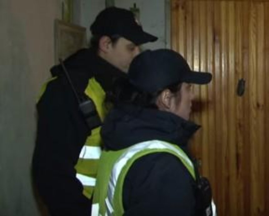 Киевлянин вызвал полицию из-за "вторжения" инопланетян (видео)