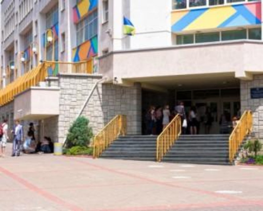 В киевской школе скандал из-за поведения учителей