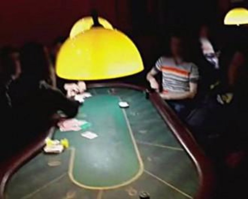 В Киеве разоблачили подпольный покер-клуб (фото)
