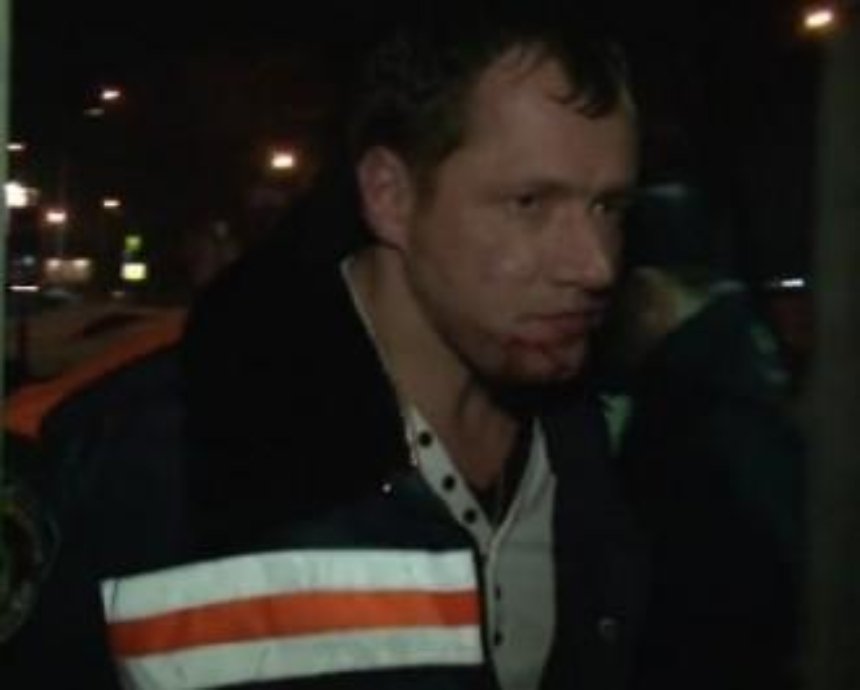 Пьяный экс-гаишник за рулем угрожал полицейским (видео)