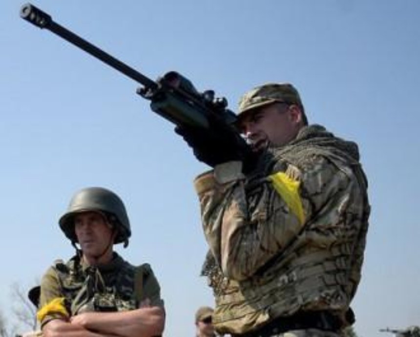 Под Киевом открыли снайперскую школу