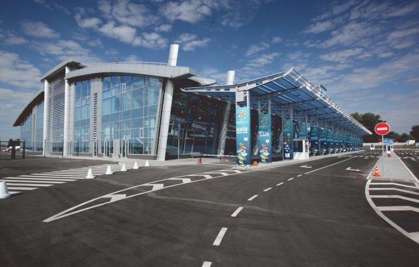 В пролете: аэропорт "Киев" закроется на ремонт 