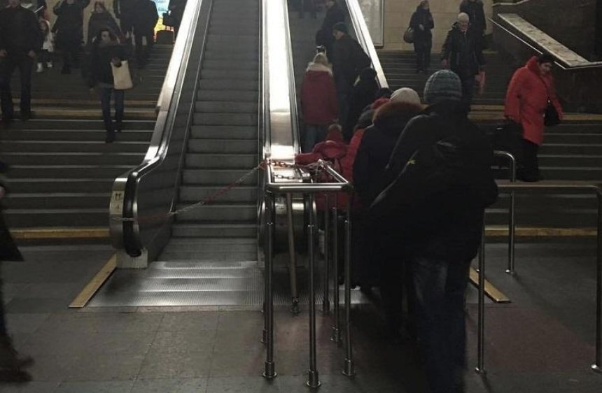 На киевском вокзале установят новые эскалаторы