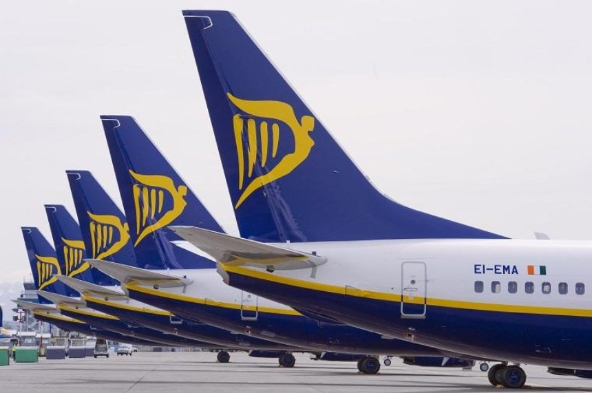 Ryanair планує літати ще до трьох українських міст