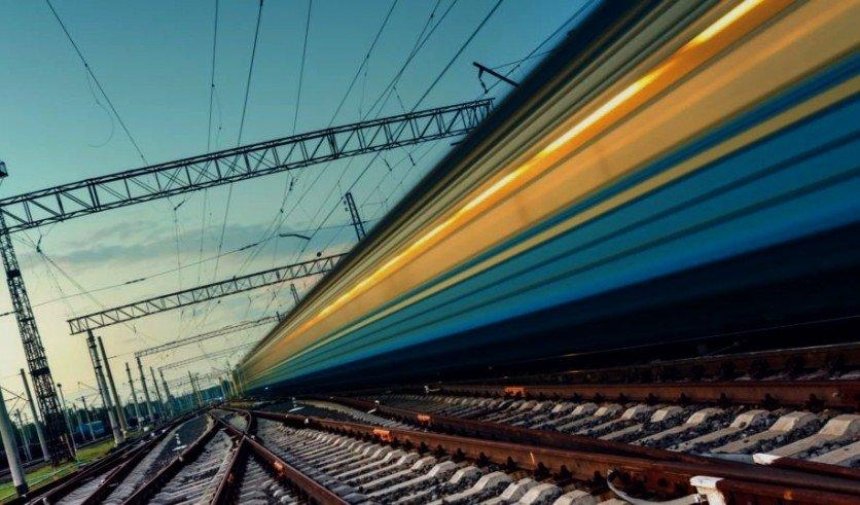 На Пасху «Укрзализныця» запустит 23 дополнительных поезда