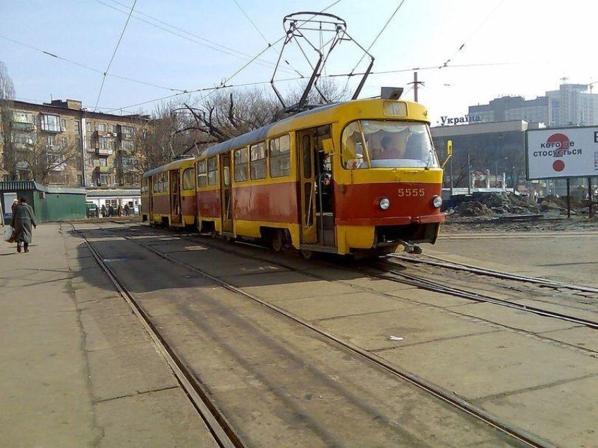 В Украине трамвайные остановки хотят строить по-новому