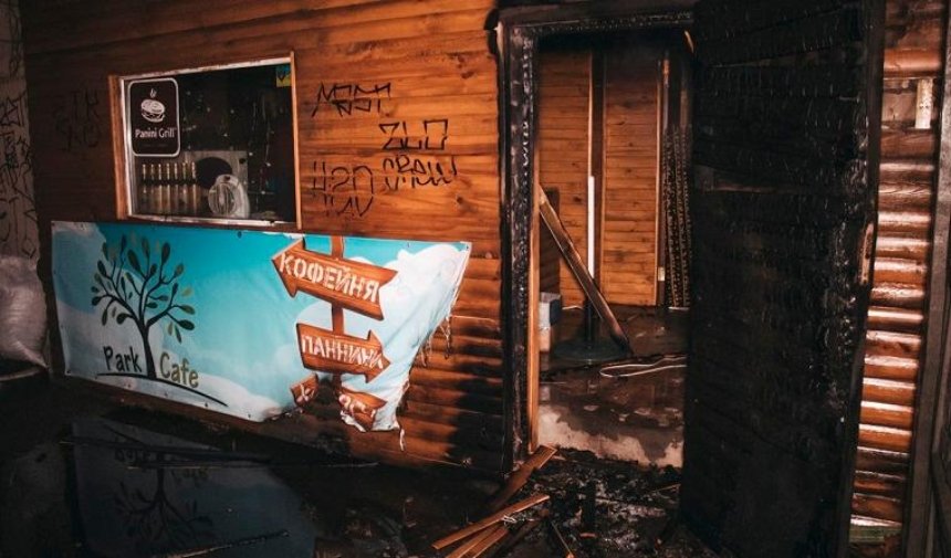 В Днепровском районе горел кофейный МАФ (фото)