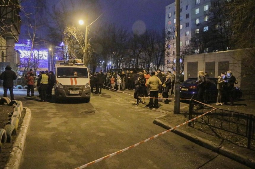 Взрыв в киевской многоэтажке: сработало взрывное устройство