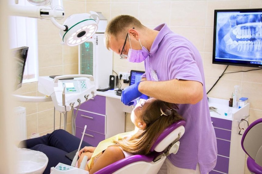 В Киеве ограничили работу стоматологий на период карантина