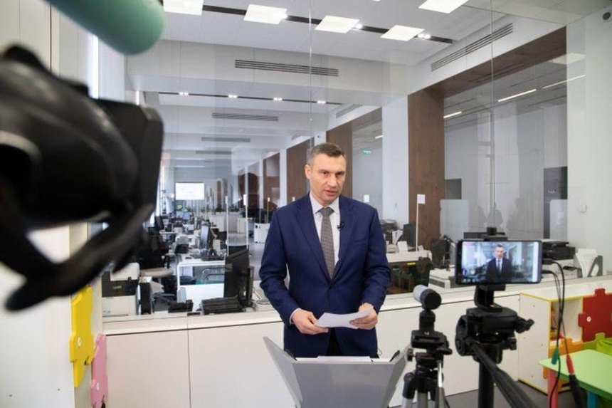 Работа транспорта, дефицит масок, новое медоборудование: Кличко ответил на вопросы о карантине в Киеве