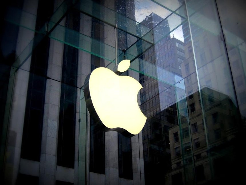 Apple открыла вакансию налогового аналитика в Украине: требования к кандидату 