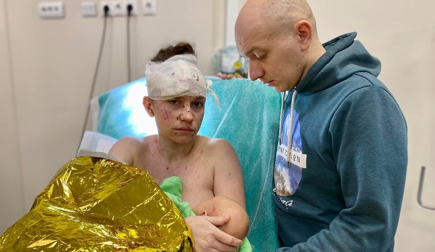 Під час обстрілу у Києві мати прикрила своїм тілом одномісячну доньку