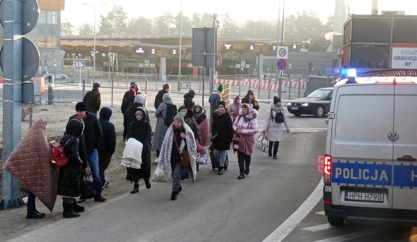 До ЄС прибули вже 3,8 мільйона біженців із України, половина з них — діти