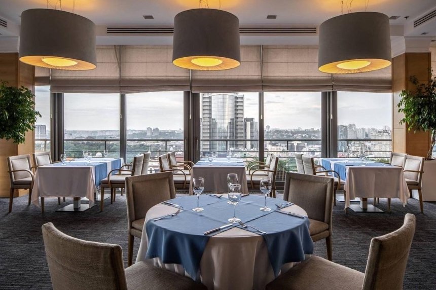 Панорамний ресторан авторської середземноморської кухні Matisse