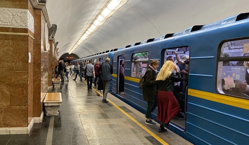 На станції метро "Хрещатик" відновить роботу вестибюль, який виходить до Інститутської