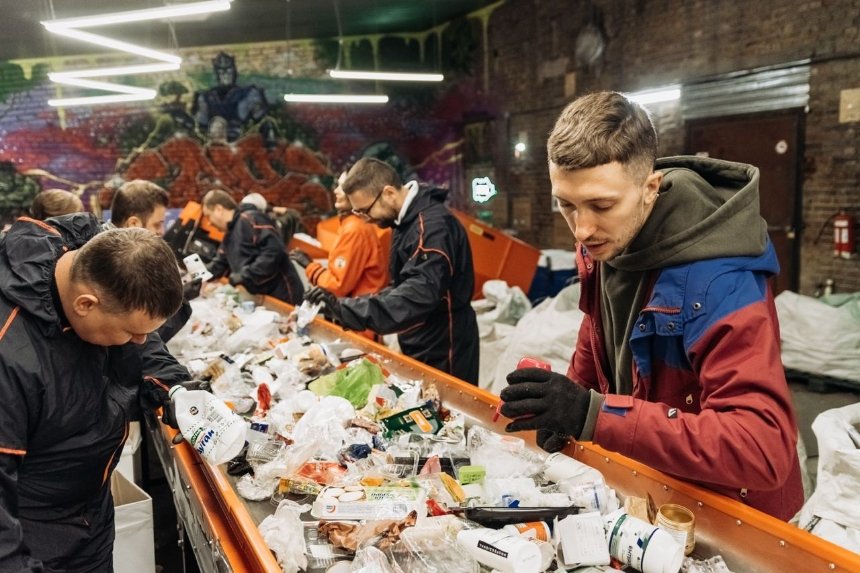 Сортувальна лінія "Україна без сміття"