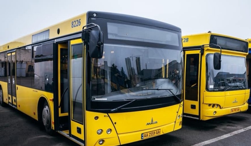 На вихідних 23 та 24 березня автобуси і тролейбуси Києва змінять маршрути: нові схеми руху