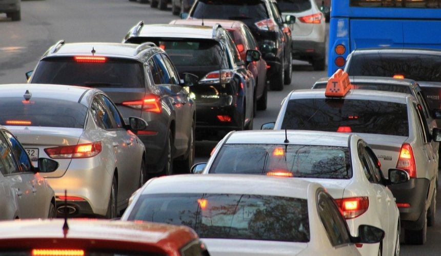 У Києві 25 березня обмежать рух у двох районах: які локації